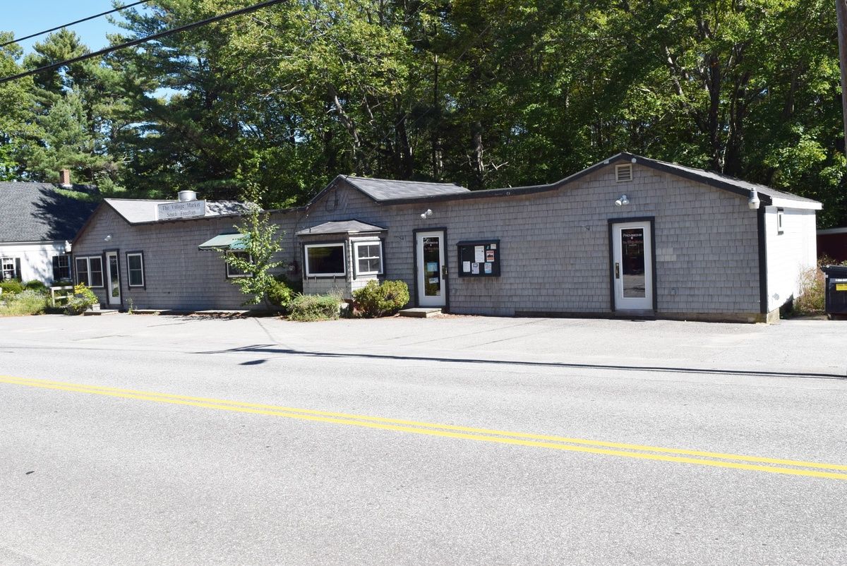 Freeport Village Restaurant/Market: 97 South Freeport Road, Freeport, ME 04032